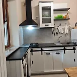 Casa Mirella بيت ضيافة 3*