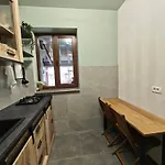 Casa Mirella بيت ضيافة براشوف